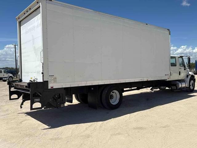 Image of International Durastar 4300 equipment image 3
