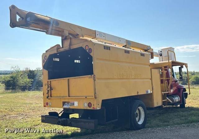 Image of International Durastar 4300 equipment image 4