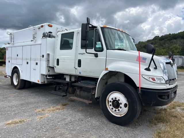 Image of International Dura Star 4400 equipment image 2