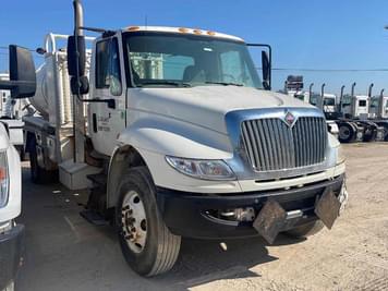 Main image International MA025