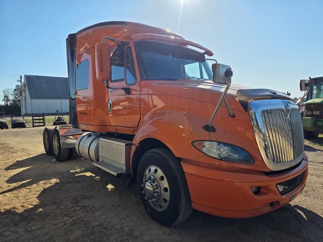 Image of International ProStar equipment image 2