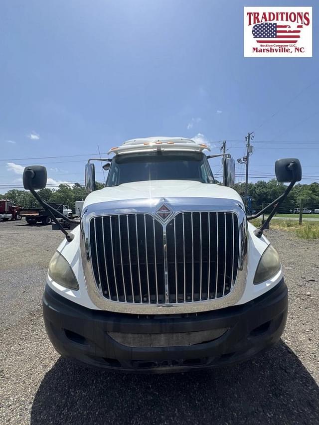 Image of International ProStar equipment image 1