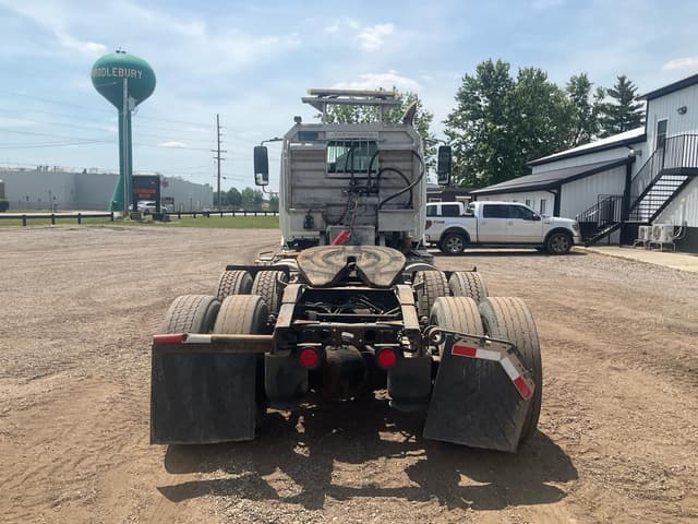 Image of International ProStar+ 122 equipment image 3