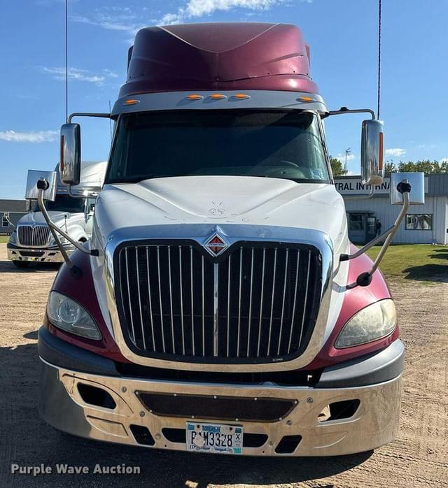 Image of International ProStar Plus 122 equipment image 1