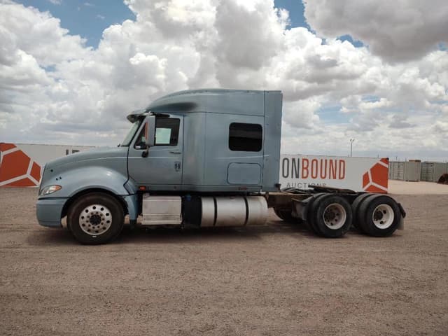 Image of International ProStar equipment image 1
