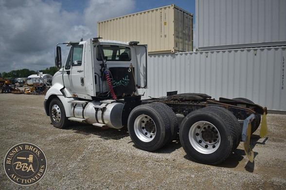 Image of International ProStar 113 equipment image 2