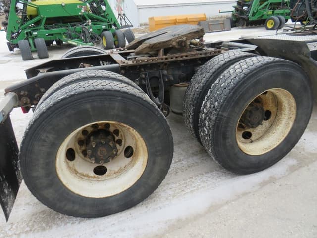 Image of International ProStar equipment image 2