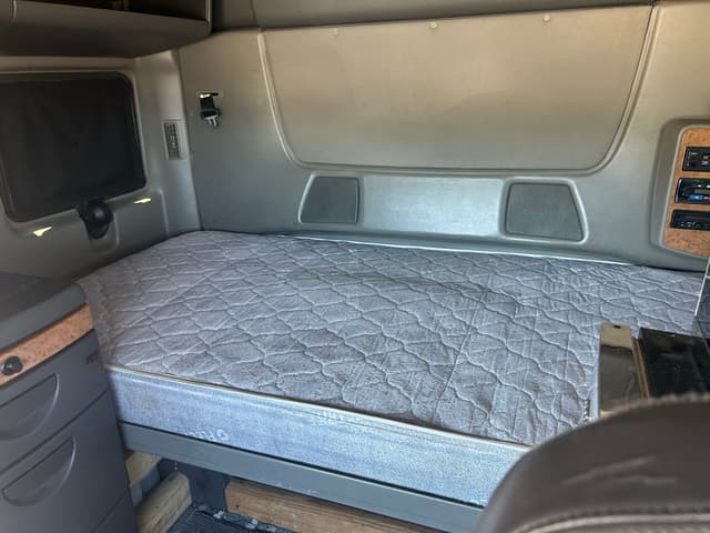 Image of International ProStar equipment image 2