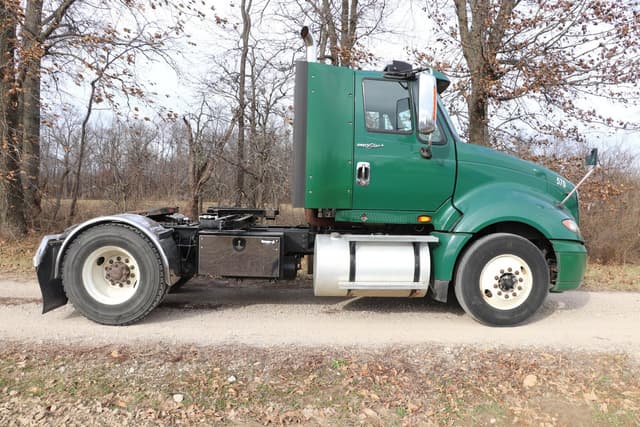 Image of International ProStar equipment image 4