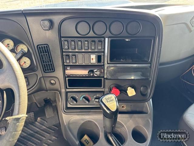 Image of International ProStar equipment image 4