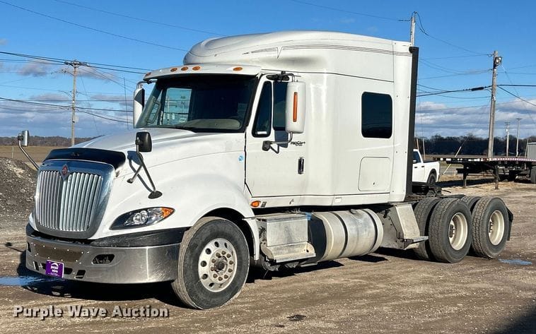 2014 International ProStar Plus 122 Equipment Image0