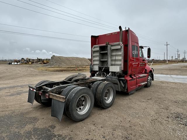 Image of International ProStar Plus 122 equipment image 4