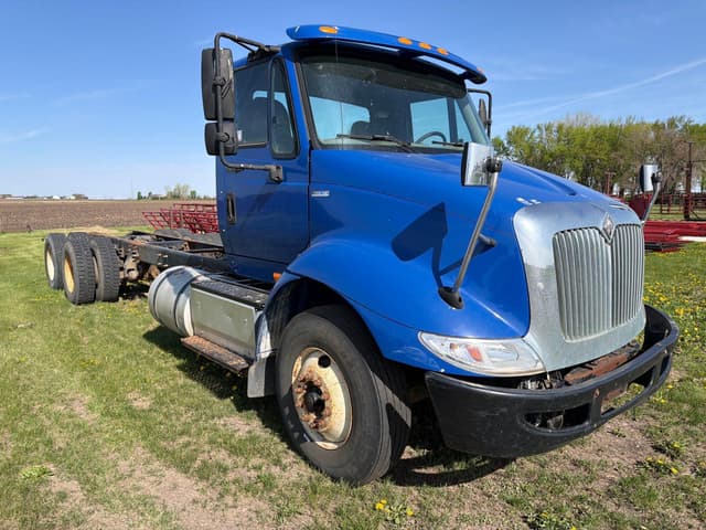 Image of International  Transtar 8600 equipment image 2