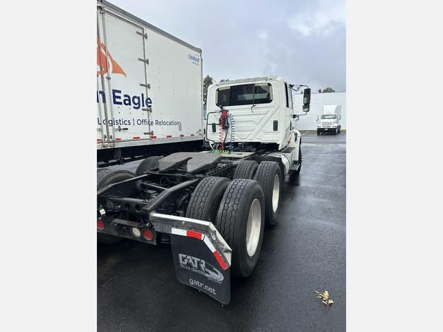 Image of International  Transtar 8600 equipment image 3