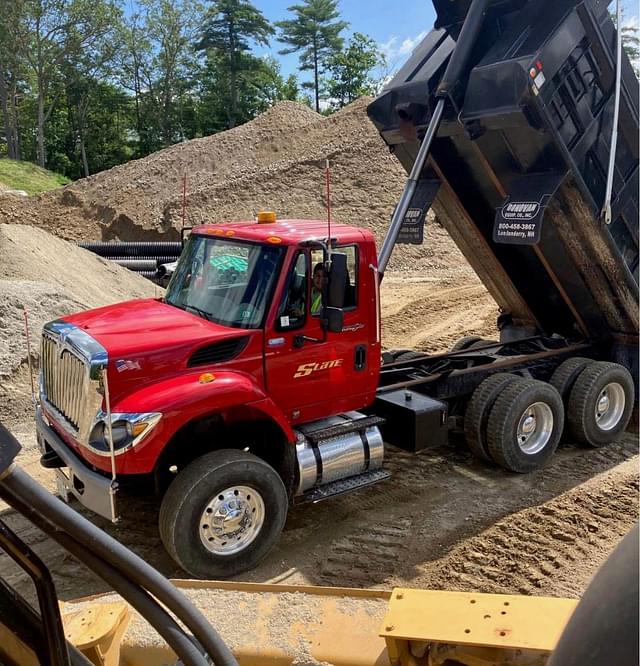 Image of International Workstar 7500 equipment image 3