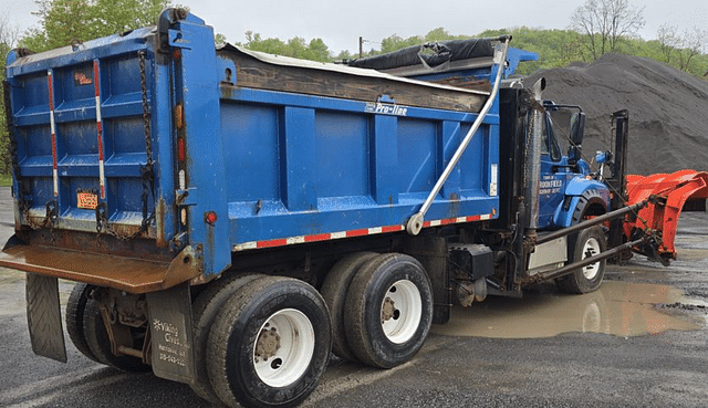 Image of International WorkStar 7600 equipment image 3
