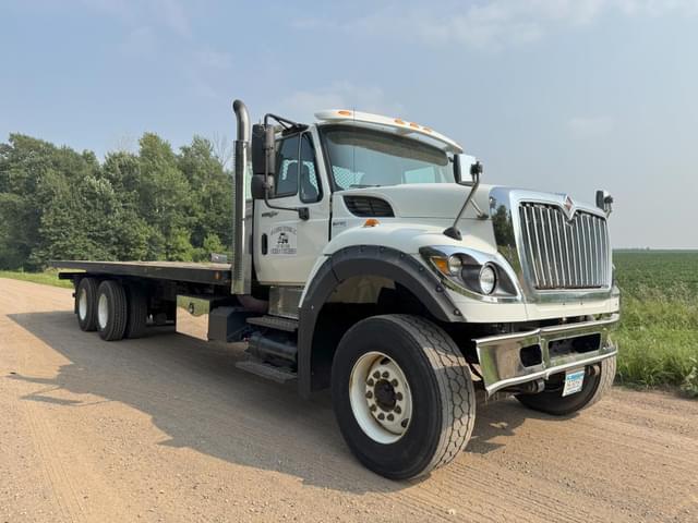 Image of International WorkStar 7600 equipment image 1