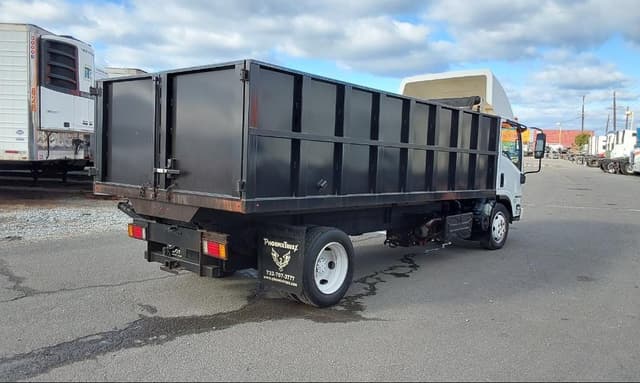 Image of Isuzu NQR equipment image 4