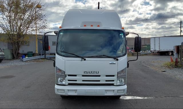 Image of Isuzu NQR equipment image 1