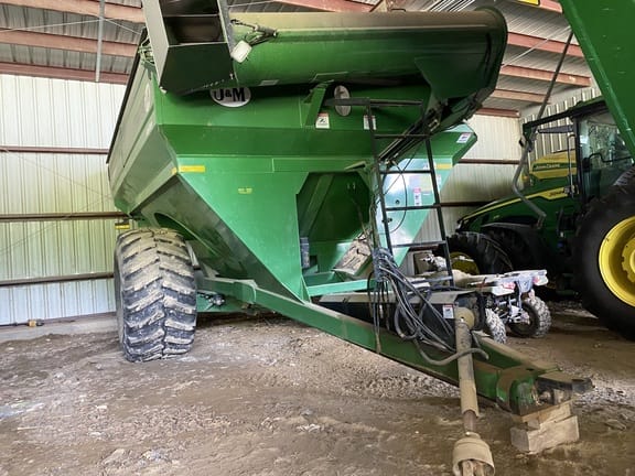 2014 J&M 1051 Equipment Image0