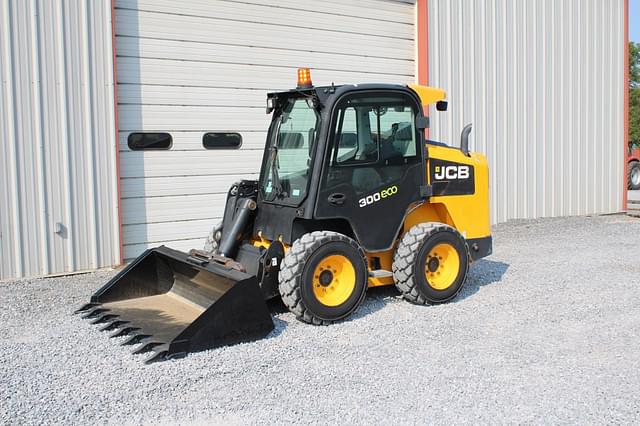 Image of JCB 300 equipment image 2