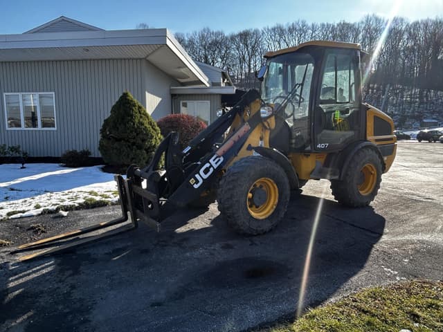 Image of JCB 407 equipment image 1