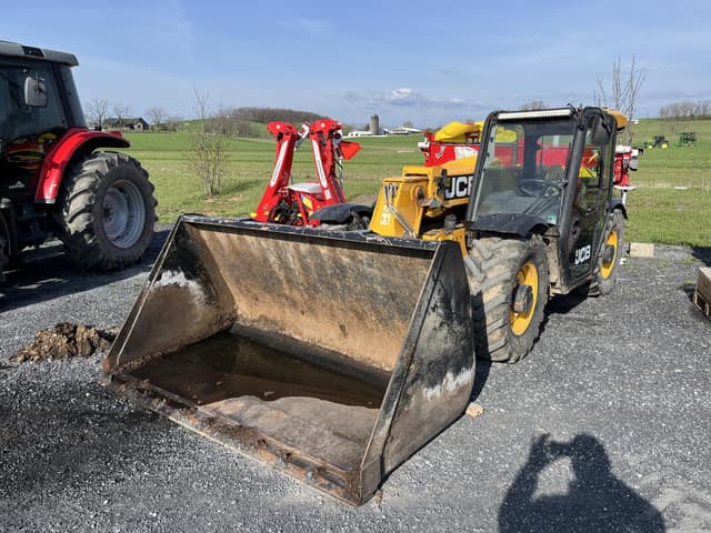 Image of JCB 527-58 Agri equipment image 2