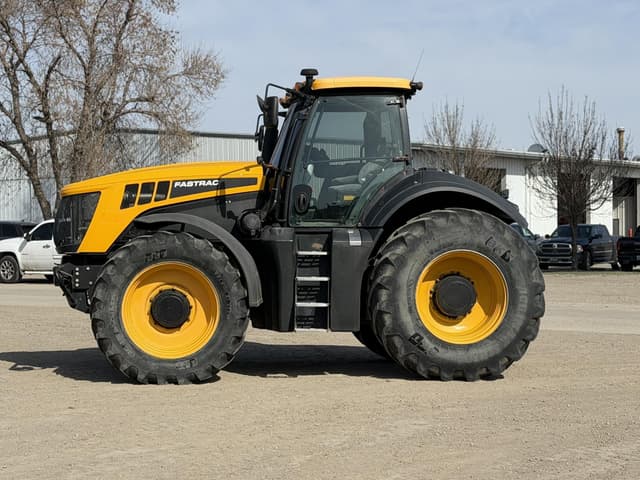 Image of JCB Fastrac 8310 equipment image 1