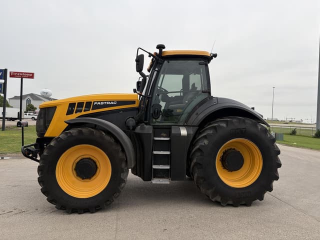 Image of JCB Fastrac 8310 equipment image 1