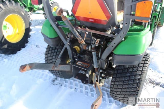 Image of John Deere 1023E equipment image 4