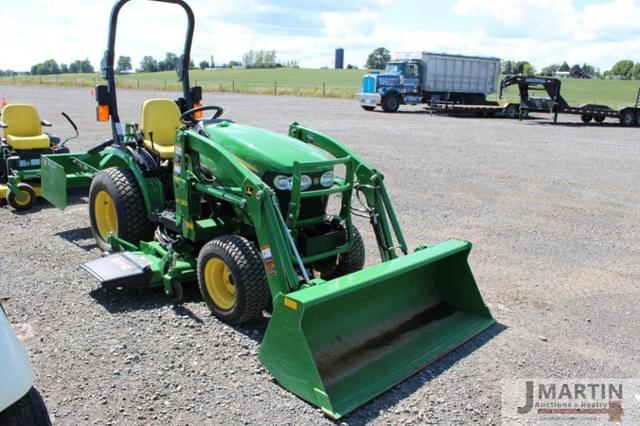 Image of John Deere 2025R equipment image 1