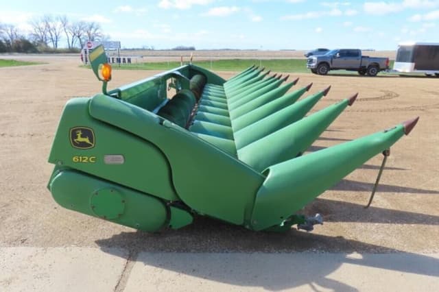 Image of John Deere 612C equipment image 4
