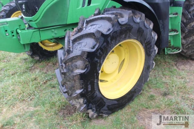 Image of John Deere 6150M equipment image 4