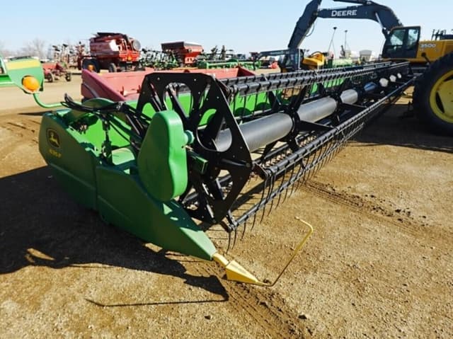 Image of John Deere 635F equipment image 3