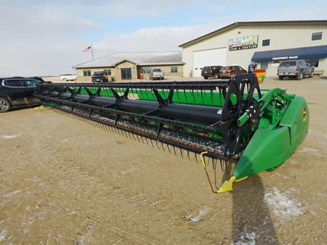 Image of John Deere 635F equipment image 2