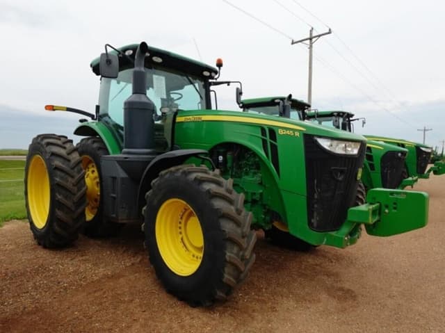 Image of John Deere 8245R equipment image 1