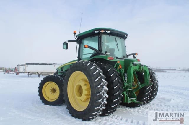 Image of John Deere 8335R equipment image 3