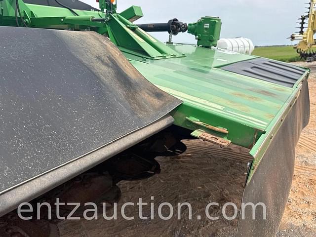 Image of John Deere 946 equipment image 4