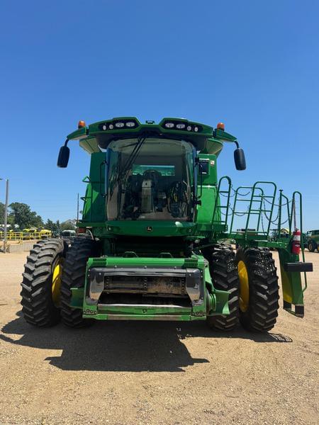 Image of John Deere S660 equipment image 2