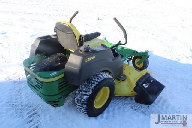 Image of John Deere Z465 equipment image 2