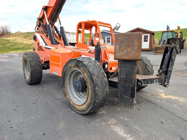 Image of JLG 10054 equipment image 1
