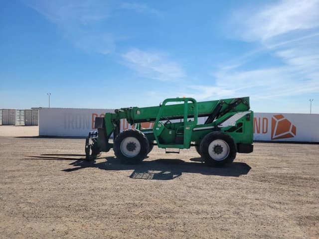 Image of JLG 10054 equipment image 1