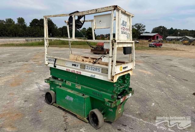 Image of JLG 1932RS equipment image 2