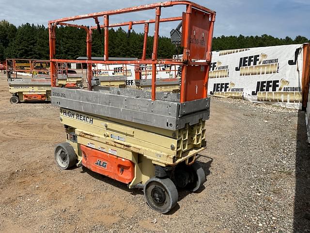 Image of JLG 2030ES equipment image 4