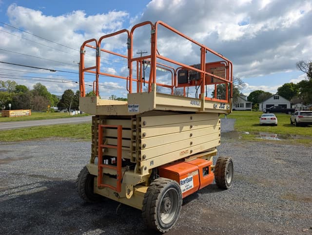 Image of JLG 4069LE equipment image 2