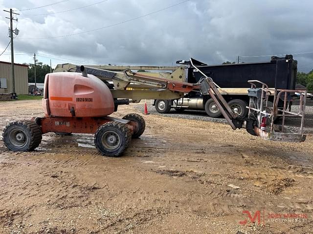Image of JLG 450AJ equipment image 4
