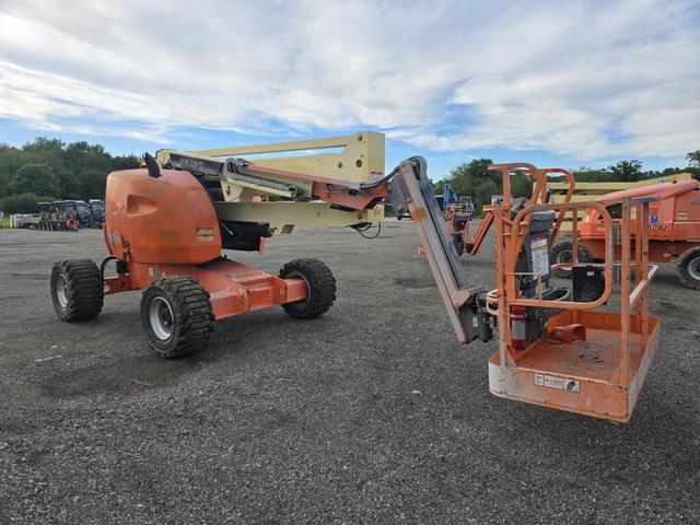 Image of JLG 450AJ equipment image 3