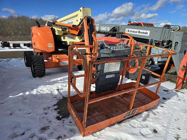 Image of JLG 450AJ equipment image 3