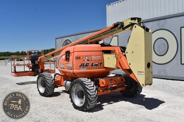 Image of JLG 600A equipment image 2