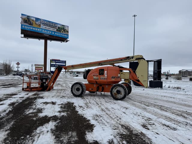 Image of JLG 600AJ equipment image 3